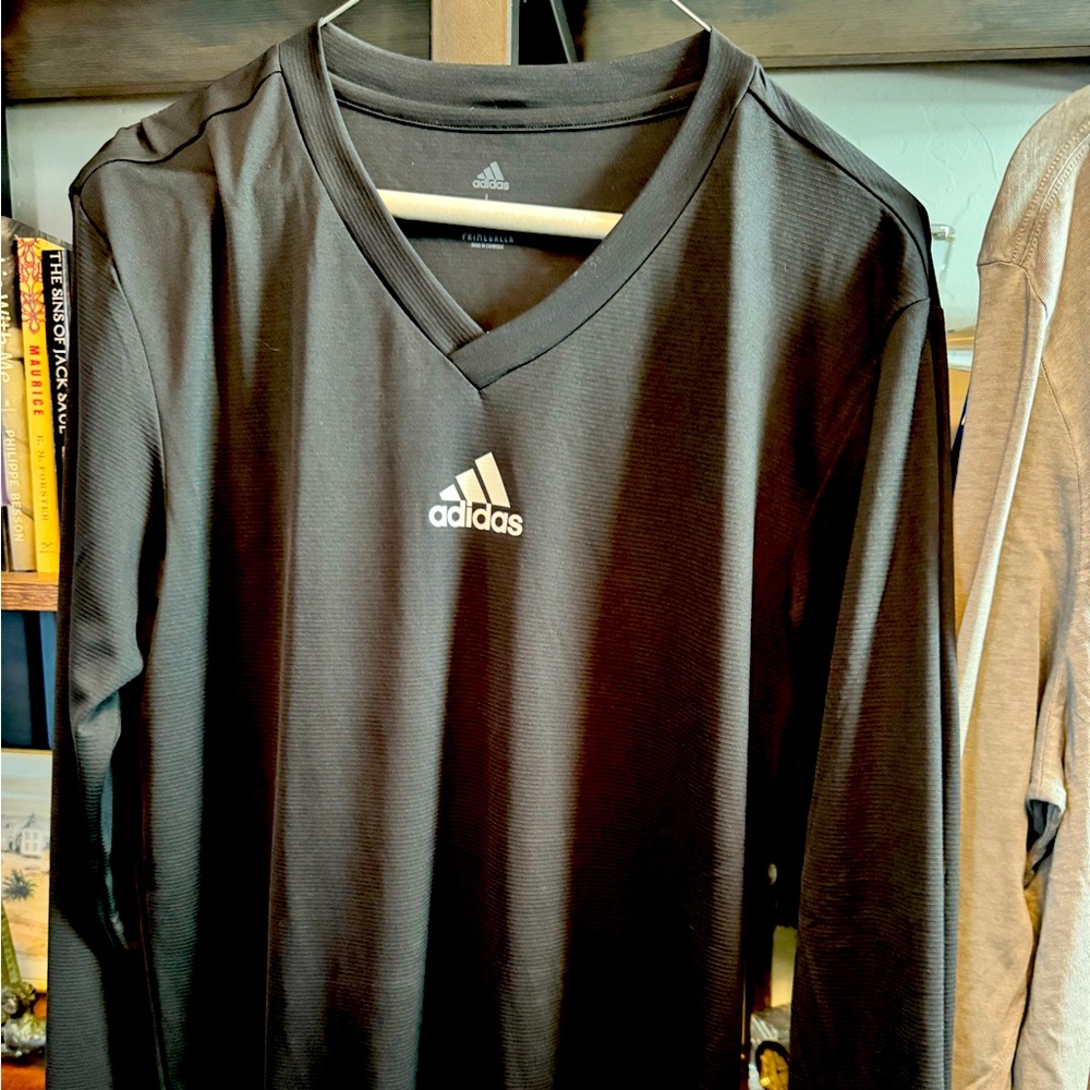 Mens Adidas long sleeve athletic tee  size large